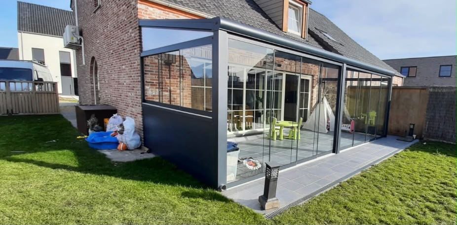 Terrassenüberdachung mit Glasdach